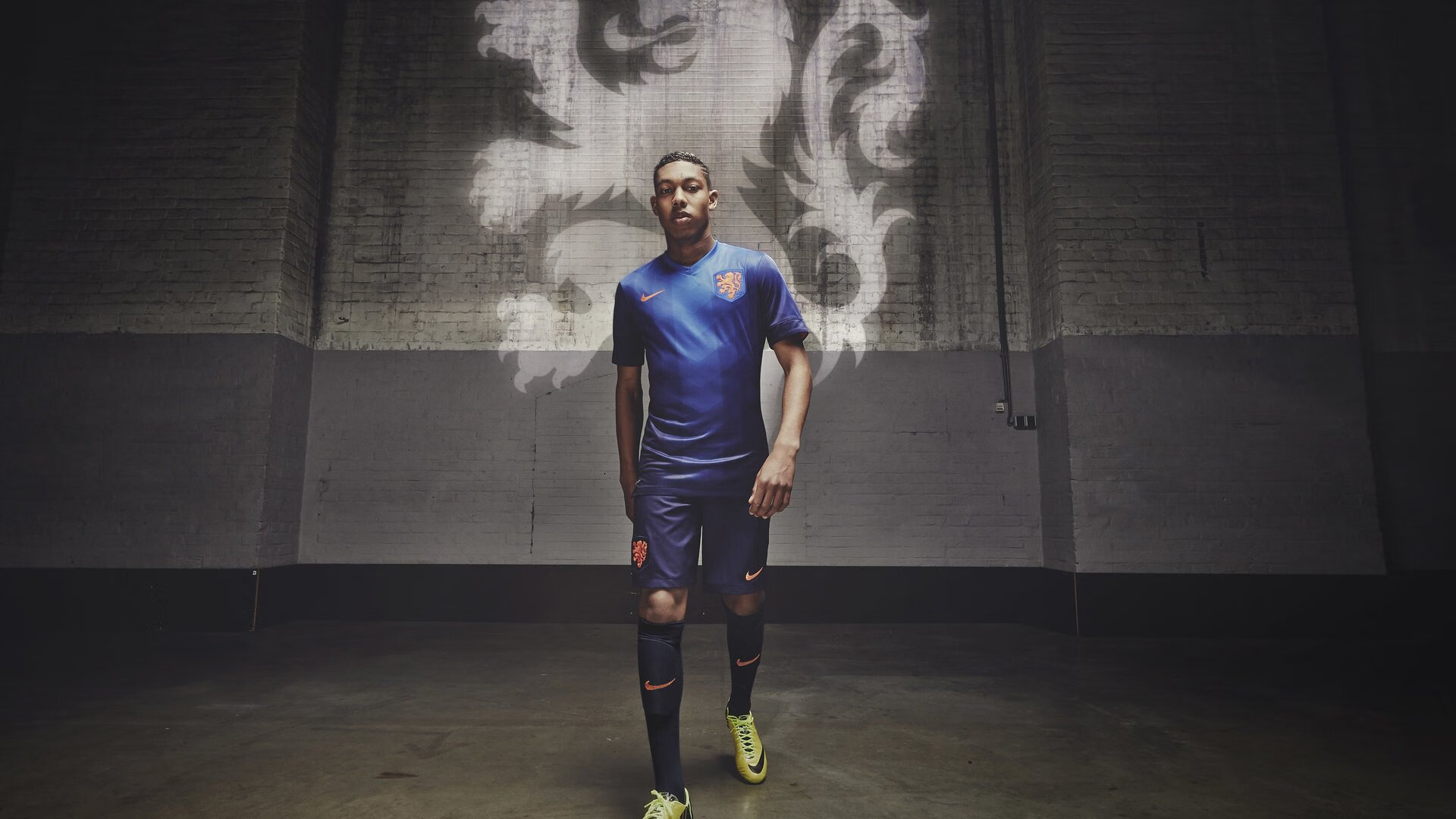 自由泳接力摩纳哥团队协作出色，自由泳接力决赛